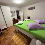 Apartment Tonka - 150 M From Beach